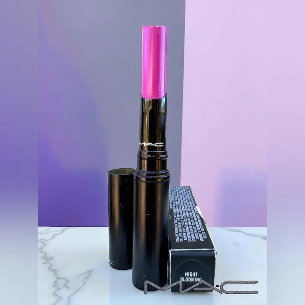 MAC NIGHT BLOOMING Mattene Lipstick. LIMITED EDITION. NEW IN BOX.